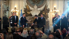 El presidente Mauricio Macri tomó juramento a los nuevos ministros de Salud y Agroindustria
