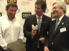 TV: Reflexiones de dos productores CREA exitosos; entrev. Rafael Llorente y Oscar Alvarado