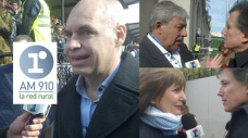 La Red Rural, recibiendo a los políticos e invitados especiales en el ingreso al palco oficial del acto inaugural de Palermo 2015 