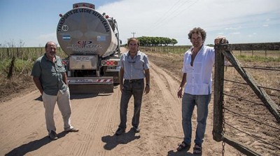 Unidos para negociar: 22 tambos armaron un paquete de 240.000 litros diarios de leche