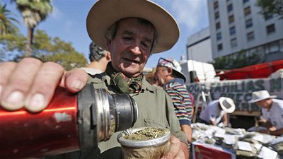 Acordaron regulaciones para la yerba mate y se destrabó el conflicto