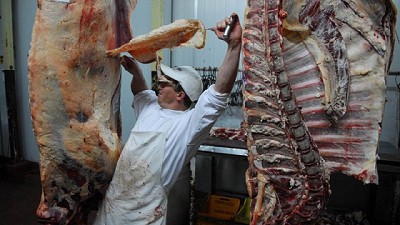Industriales critican la habilitación de un frigorífico 