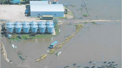 En medio de inundaciones, Gobierno acelera obras por otros u$s 500 millones