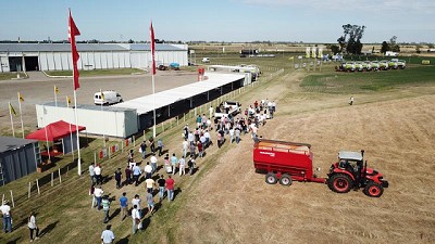 CLAAS, BASF y KWS se unieron para acercarle al productor tecnología integrada y de punta