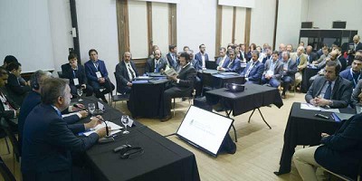 Inversores saudíes exploran oportunidades de negocio con productores argentinos de alfalfa