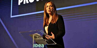 Ovación en IDEA: 1000 empresarios aplaudieron de pie a la gobernadora María Eugenia Vidal