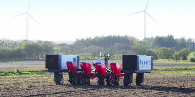 AgroIntelli lanzó un robot que siembra, desmaleza y pulveriza