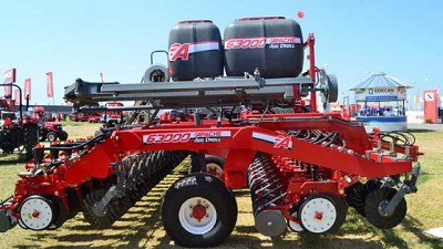 Apache incorpora tecnología de Precisión Planting en su sembradora Air Dril 63000