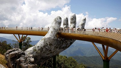 De Cachanosky a Luis D´Elia construyendo puentes para salir de la pobreza; por Ricardo Bindi