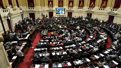 Ley ómnibus debería eliminar la paritaria nacional docente