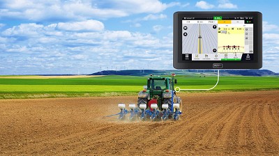 Nuevo piloto automático con sistema de guiado de alta precisión, compatible con ISOBUS y de bajo costo
