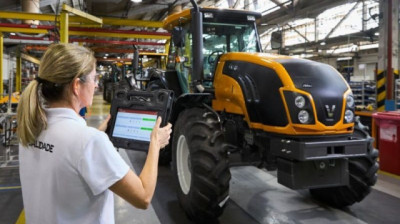 AGCO usa Inteligencia Artificial para producir tractores