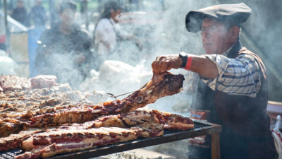 Ni entraña ni bife de chorizo: cuál es el corte ideal para una parrilla perfecta