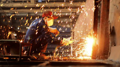 El empleo privado formal acumula doce meses consecutivos de caída