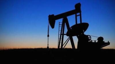 El petróleo supera los US$ 100 y vuelve a poner a los mercados bajo presión